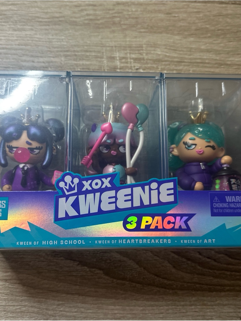 Fearless Kweens Series Premium Figurine and Display Case, 4 Inch/Approx 10cm ...